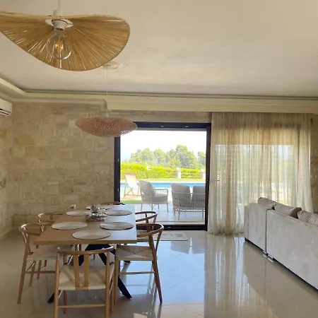Casa de Férias Elpida Kriopigi
